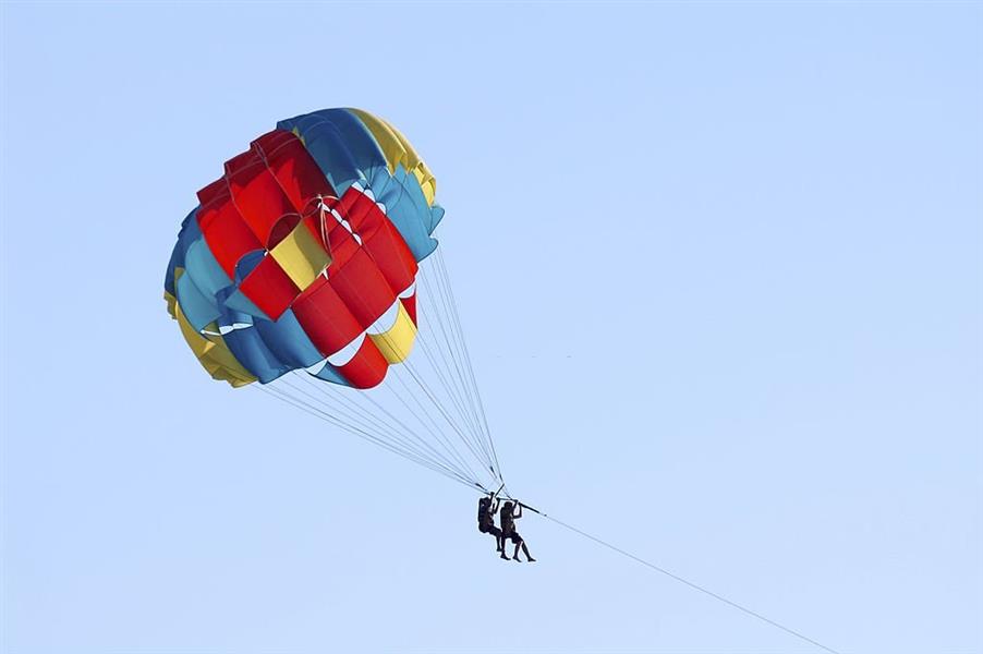 Paragliding.jpg